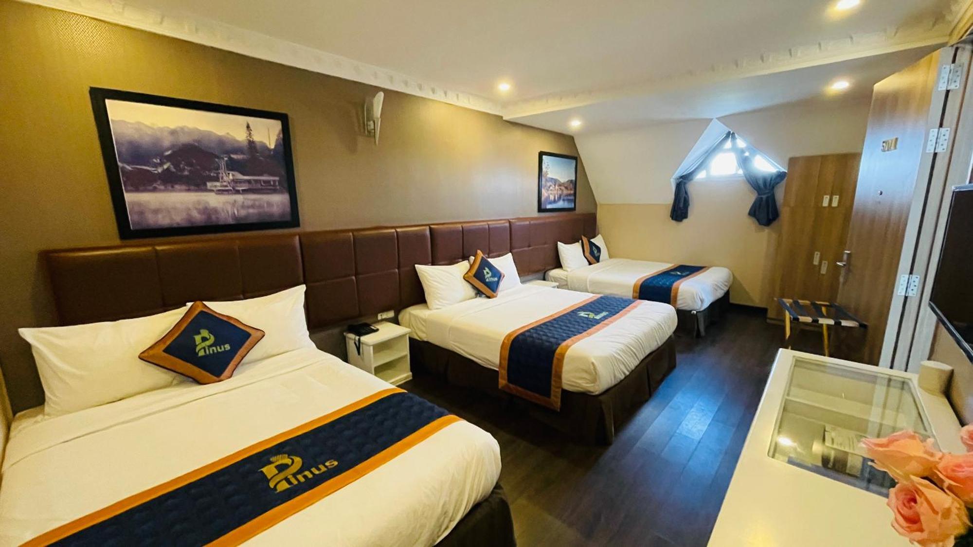 Pinus Hotel Dalat Exteriör bild